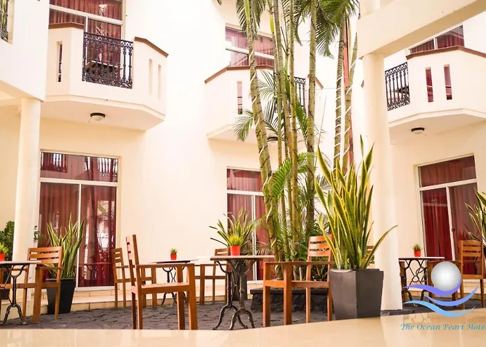 The Ocean Pearl Hotel Negombo