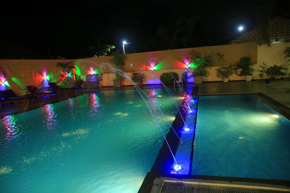 The Ocean Pearl Hotel 3*