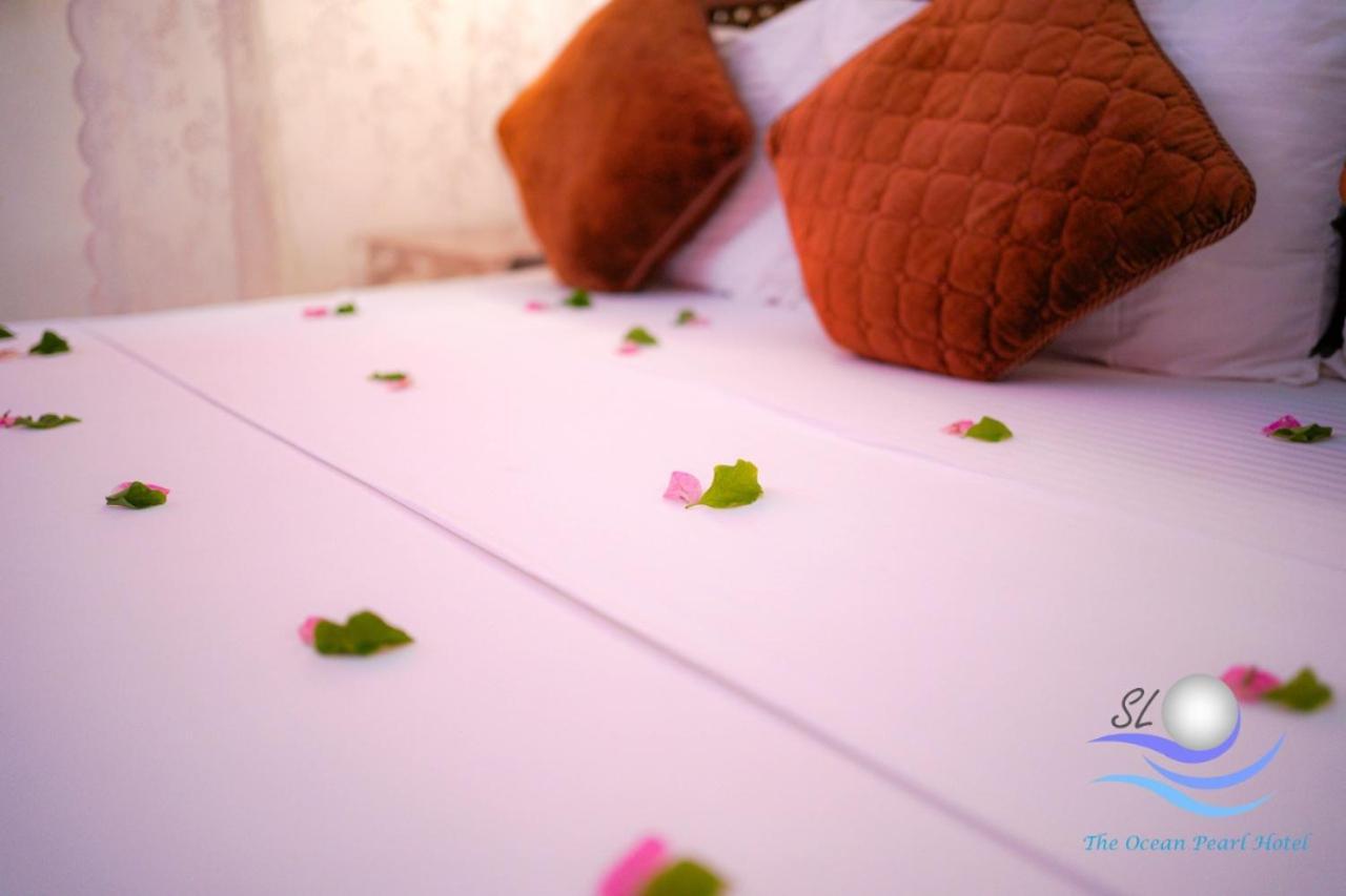 Hotel The Ocean Pearl Negombo