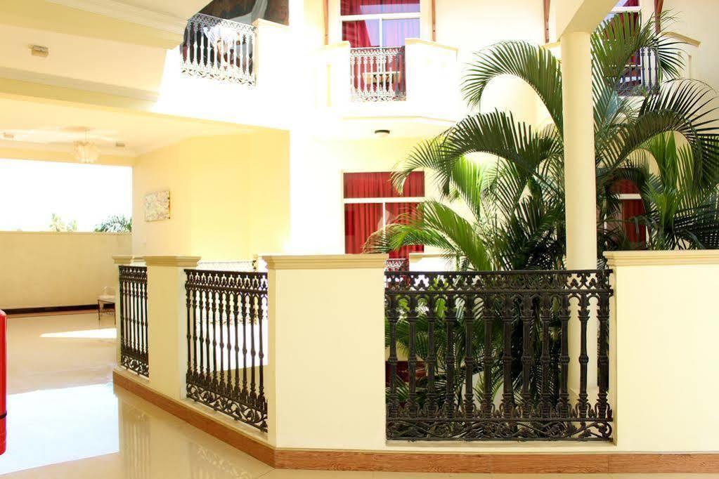 The Ocean Pearl Hotel Negombo